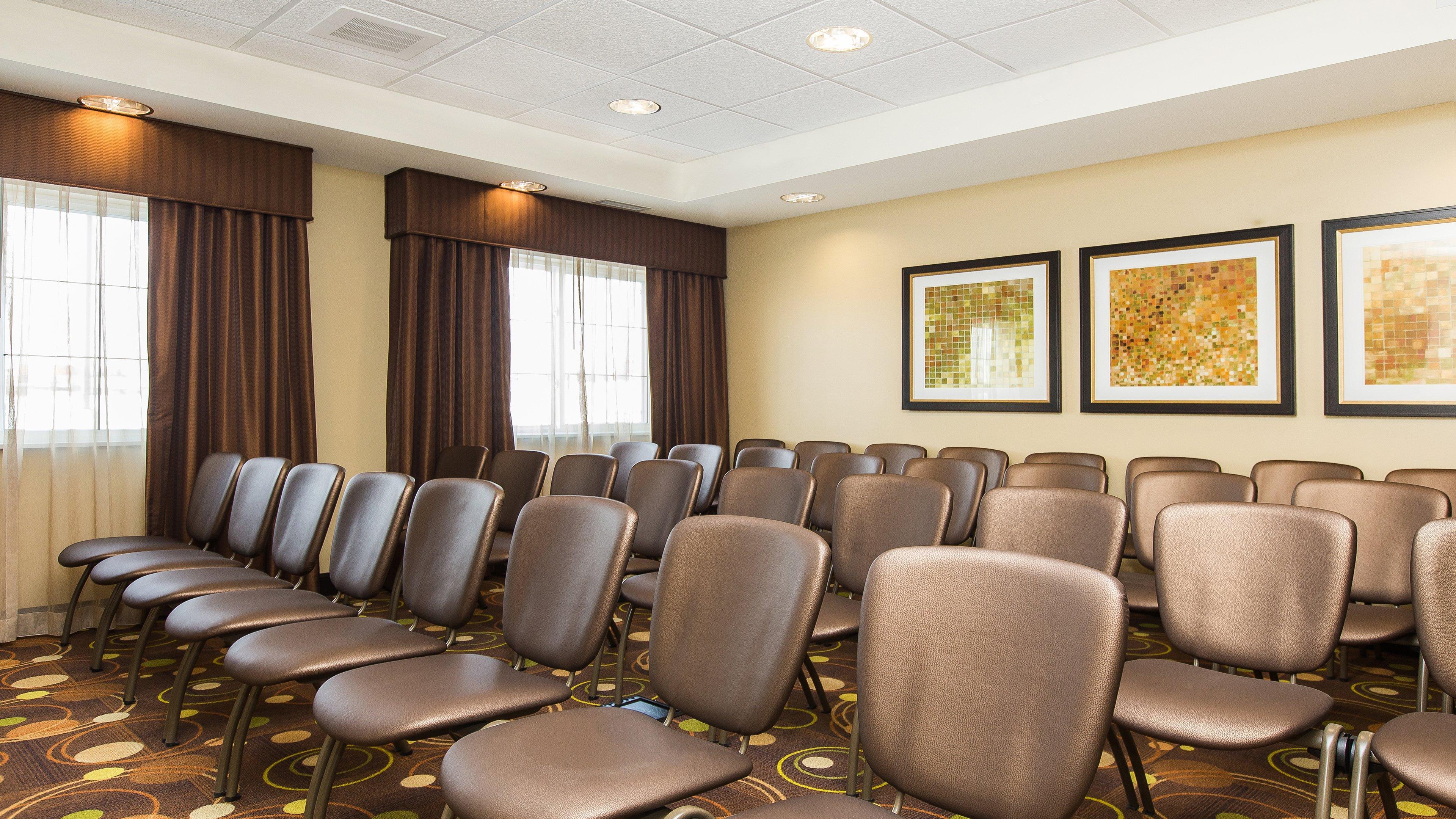Staybridge Suites West Edmonton By Ihg Ngoại thất bức ảnh