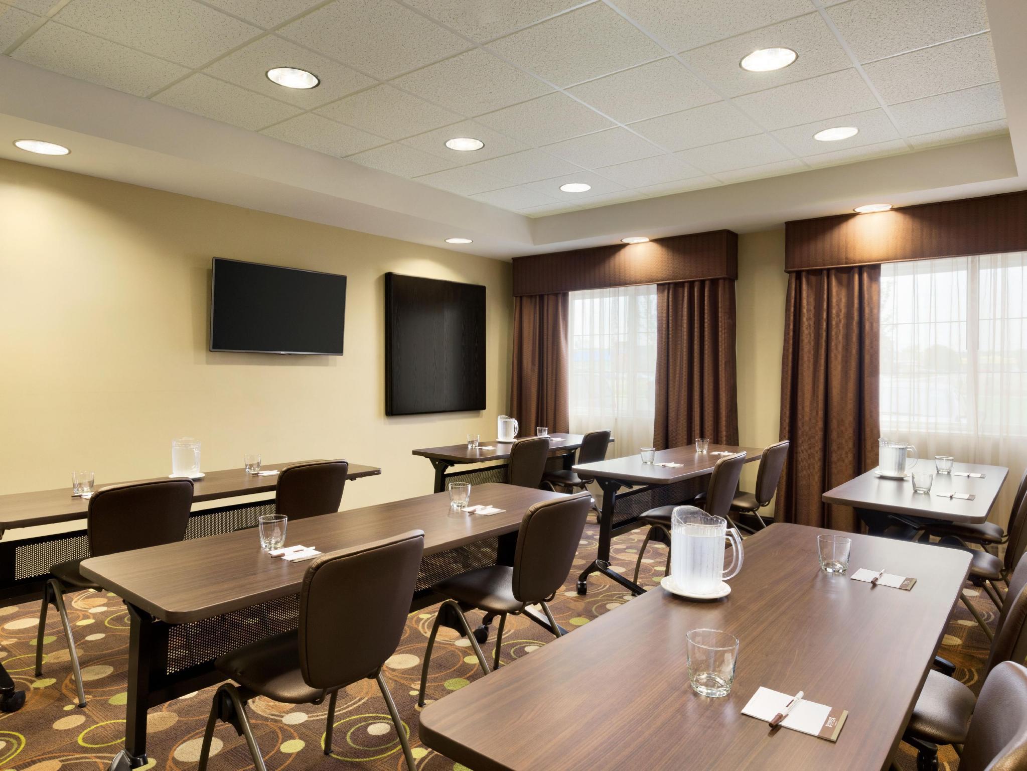 Staybridge Suites West Edmonton By Ihg Ngoại thất bức ảnh