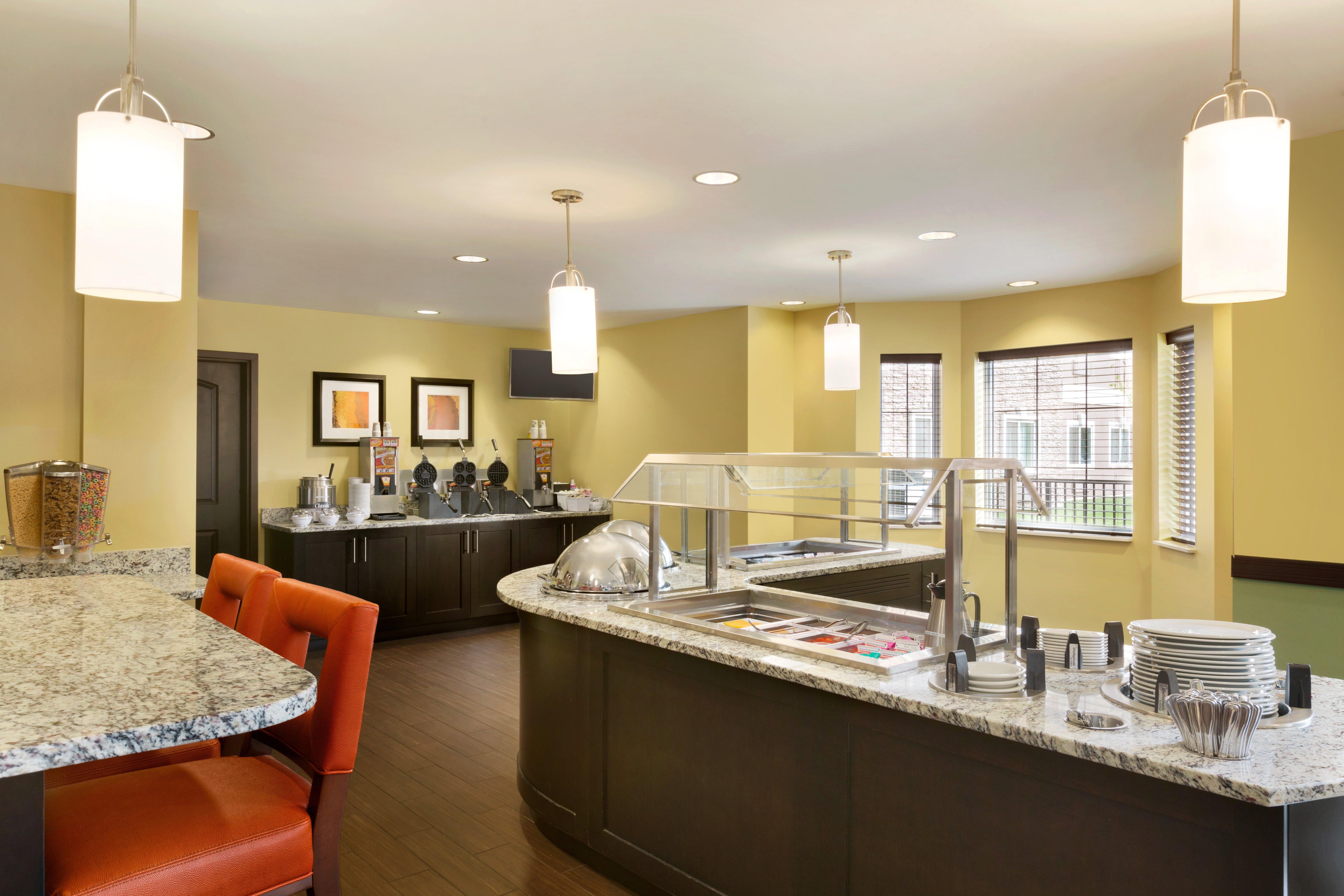 Staybridge Suites West Edmonton By Ihg Ngoại thất bức ảnh