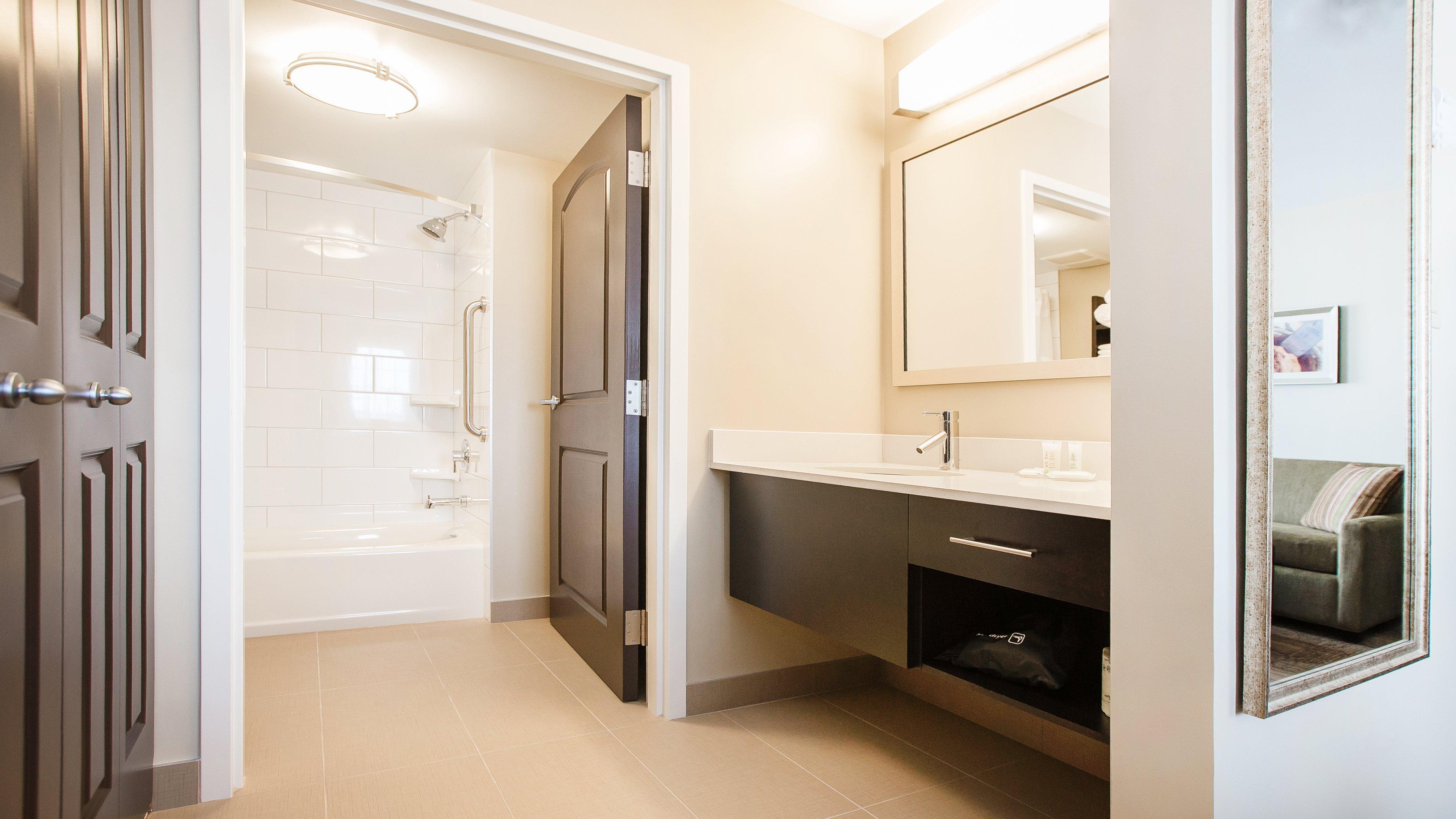 Staybridge Suites West Edmonton By Ihg Ngoại thất bức ảnh