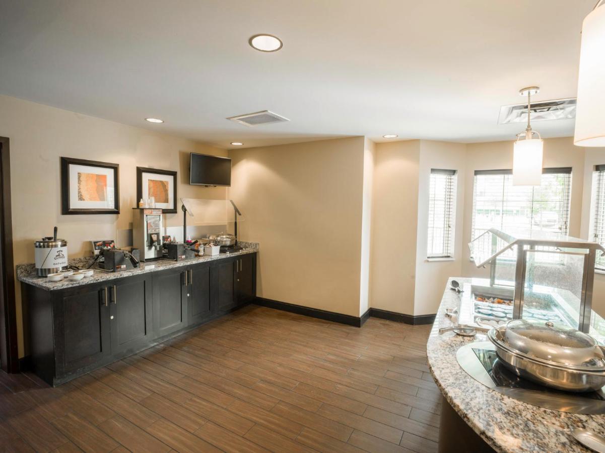 Staybridge Suites West Edmonton By Ihg Ngoại thất bức ảnh