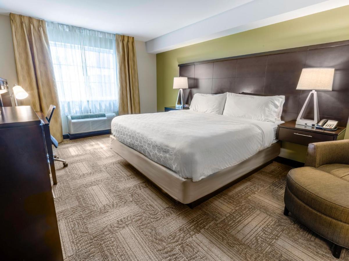 Staybridge Suites West Edmonton By Ihg Ngoại thất bức ảnh