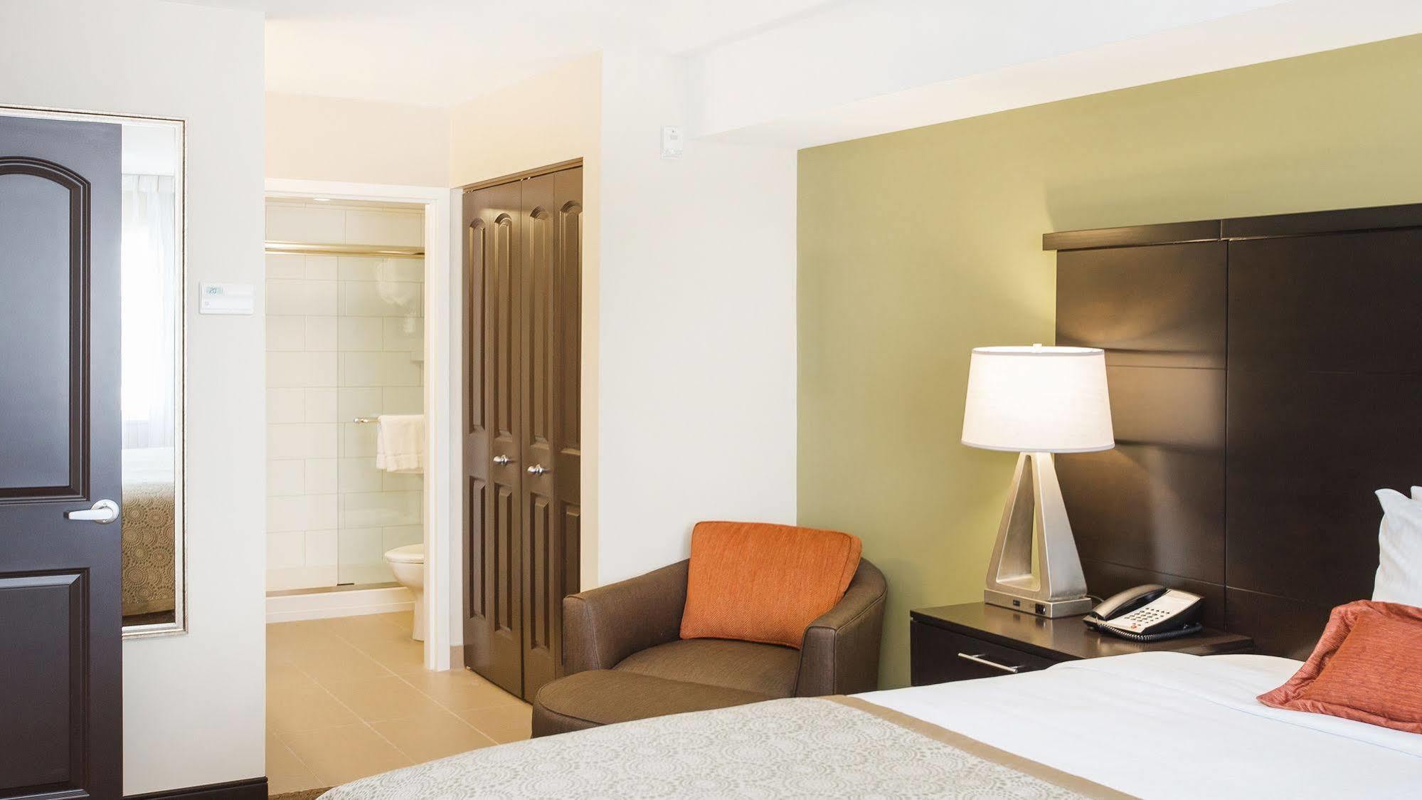 Staybridge Suites West Edmonton By Ihg Ngoại thất bức ảnh